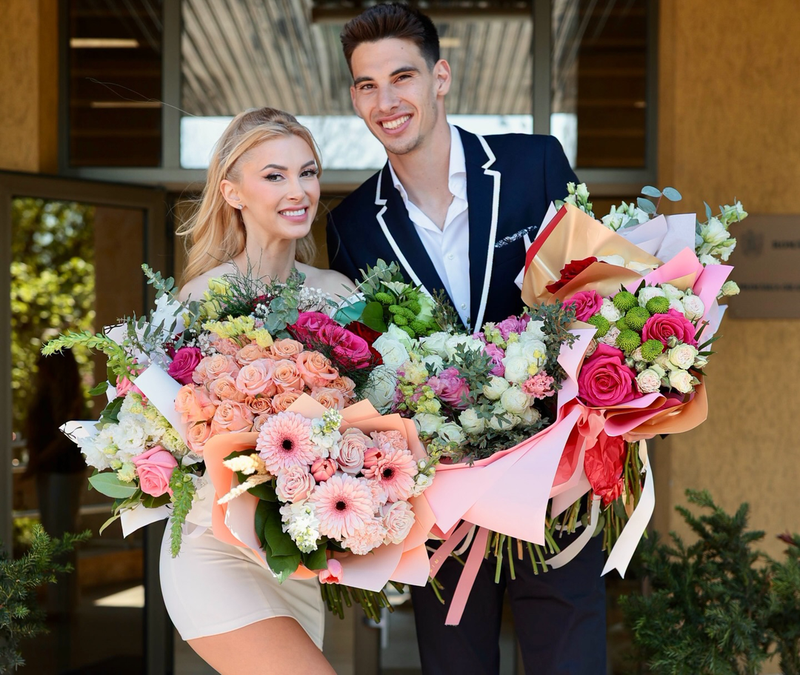 Pe cine au ales Andreea Bălan și Victor Cornea să le fie nași de cununie? 