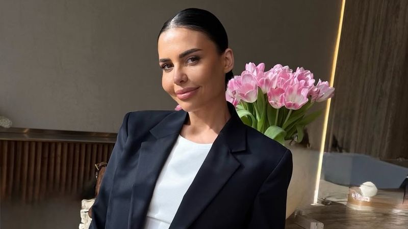 Andreea Popescu, PRIMA REACȚIE după ce a semnat actele de divorț și s-a separat definitiv de Rareș Cojoc: &bdquo;C&acirc;nd viața ți se dă peste cap...&rdquo;