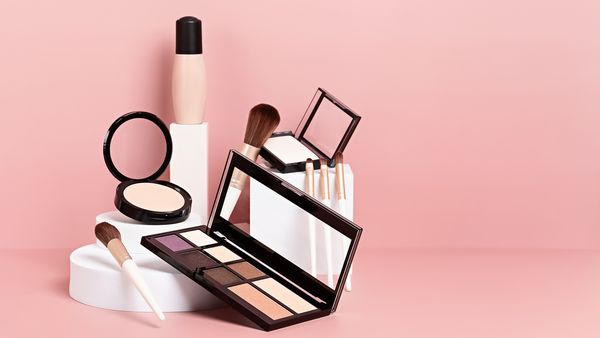 (P) Machiaj 2026: ce dispare și ce revine &icirc;n forță &icirc;n beauty