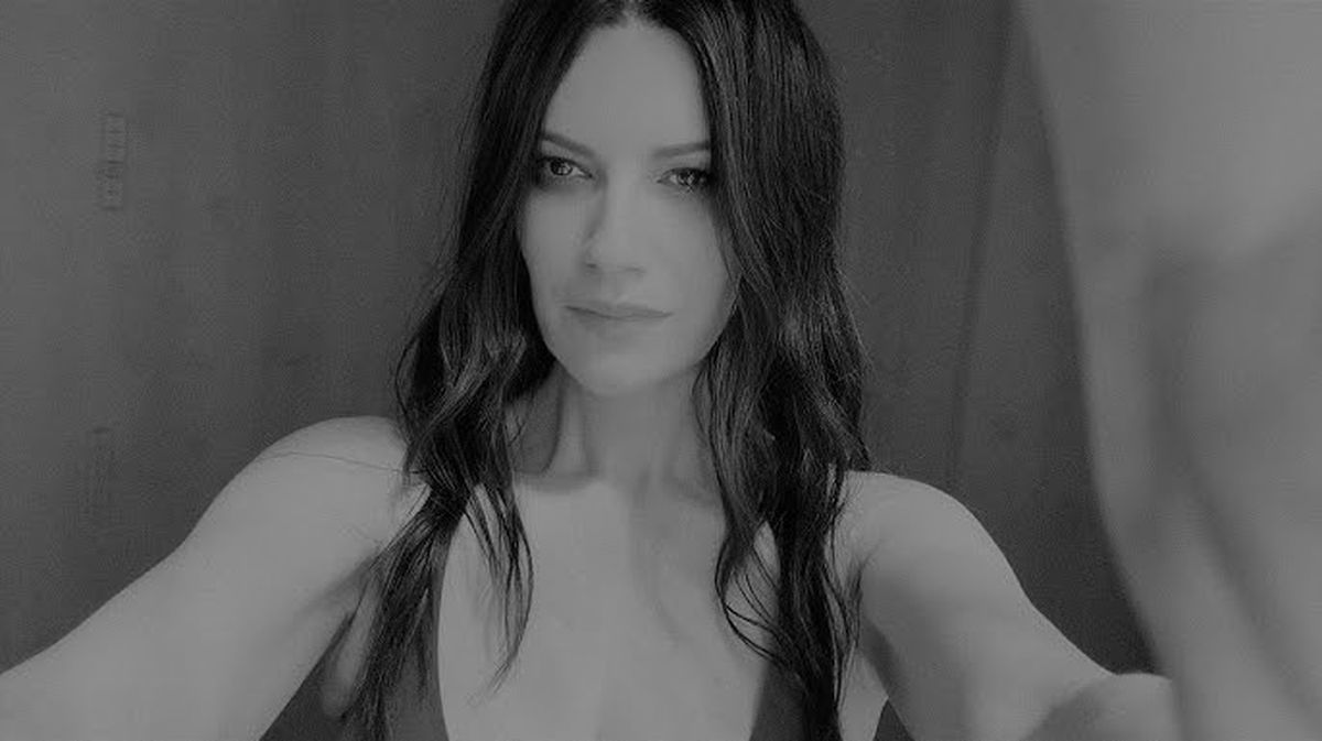 Laura Pausini a lansat piesa "Immensamente".