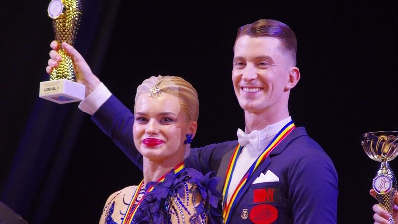 MOMENT ISTORIC pentru Rom&acirc;nia &icirc;n dansul sportiv! Andreea Matei și Rareș Cojoc urcă pe primul loc &icirc;n clasamentul WDSF la categoria Standard