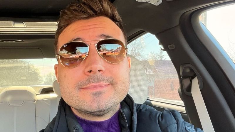 Valentin Sanfira iese la rampă cu o DECLARAȚIE PUTERNICĂ și vorbește fără filtre! Ce a transmis &icirc;n urmă cu c&acirc;teva ore A LUAT PE TOATĂ LUMEA PRIN SURPRINDERE: "Chiar și atunci c&acirc;nd mi-a fost..."