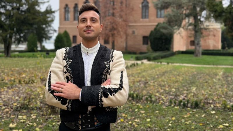 Unde a petrecut Valentin Sanfira de 1 Mai și DE CE A EMOȚIONAT PE TOȚI? Imaginile care vorbesc mai mult dec&acirc;t orice cuv&acirc;nt: "Așa &icirc;mi &icirc;ncarc sufletul cu..."