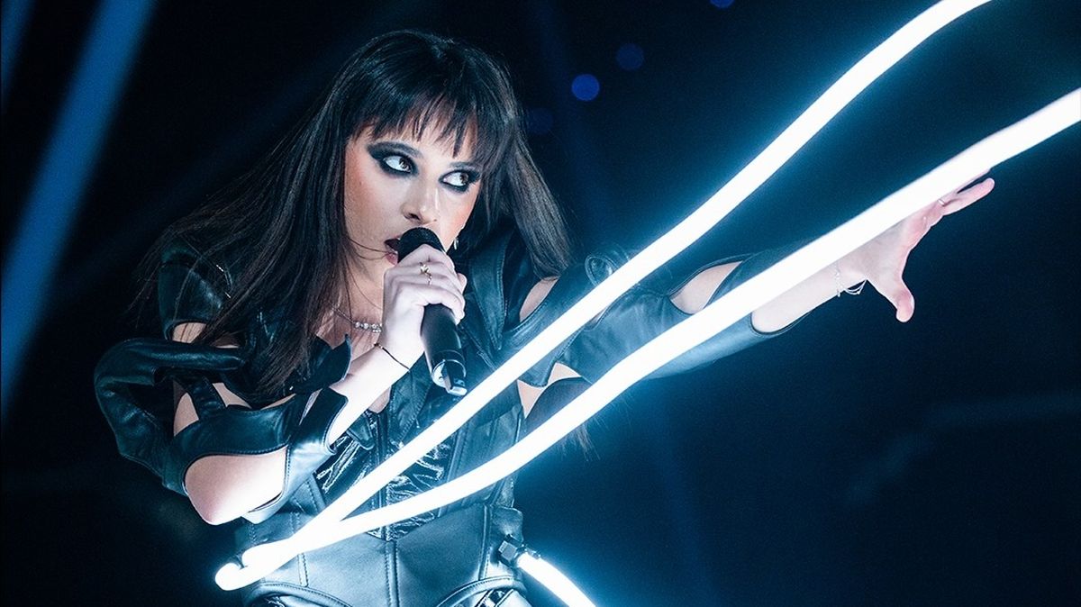 Cine a creat ținutele Alexandrei Căpitănescu pentru Eurovision? 