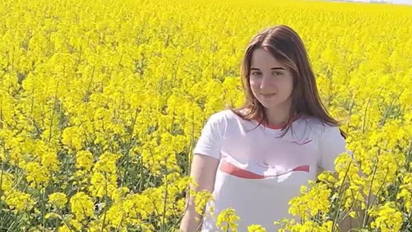 VIDEO CE S-A &Icirc;NT&Acirc;MPLAT, DE FAPT, LA LOCUL TRAGEDIEI din Bihor și ce a dezvăluit tatăl vitreg al elevei de 18 ani A ȘOCAT comunitatea: "M-am pus &icirc;n genunchi. Criminalul i-a..."