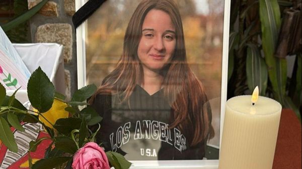 Mama elevei de 18 ani din Bihor, DISTRUSĂ DE DURERE după funeralii. CE A AFLAT despre fiica sa: "Avem dovezi pentru asta. Am primit rezultatul medical, iar Alisia era &icirc;ncă..."