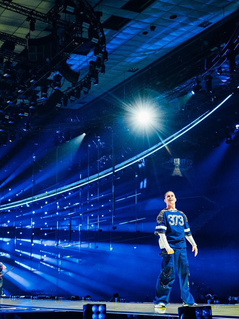 Satoshi a interpretat piesa „Viva, Moldova!”, urcând primul pe scena Eurovision 2026