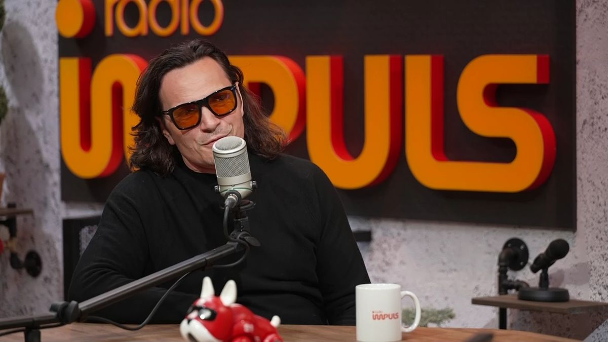 Alex Calancea, cu basul &icirc;n m&acirc;nă, pe urmele ecoului străbun, la &bdquo;Invitatul de 12&rdquo;