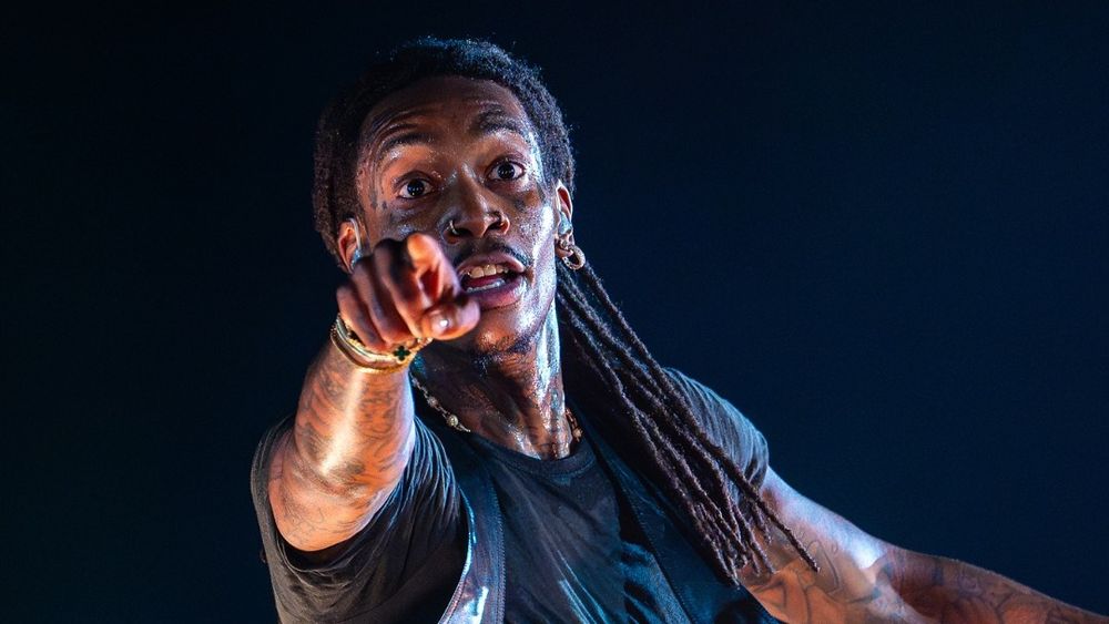 Wiz Khalifa, DAT &Icirc;N URMĂRIRE GENERALĂ de Poliția Rom&acirc;nă! Rapperul american a fost condamnat DEFINITIV la 9 luni de &icirc;nchisoare &icirc;n urma incidentului de la Beach, Please!