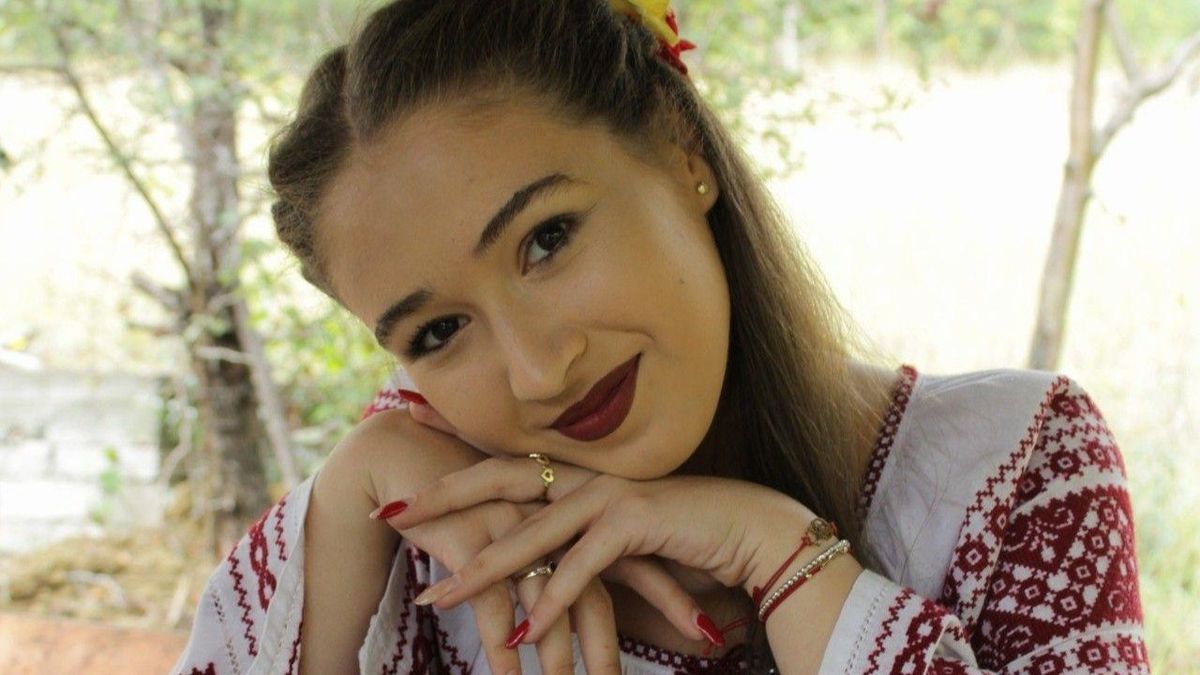 Andreea Micu, adolescenta de doar 17 ani.
