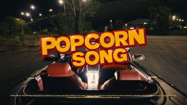 Misha Miller revine cu UN NOU SOUND ca &icirc;n anii 2000. "Popcorn Song" e HITUL cu aer retro: "E despre sentimentul ăla de zero griji, de vară, de prieteni. Am crescut cu muzica popcorn și mi se pare că..."