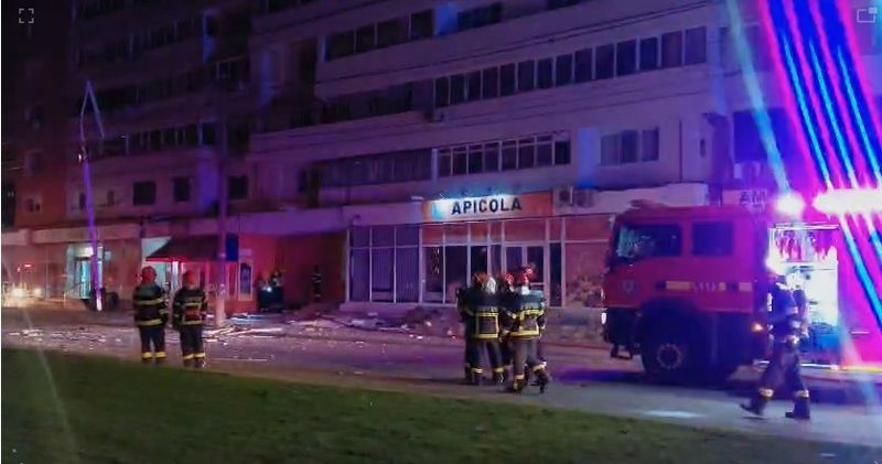 O dronă s-a prăbușit vineri noaptea pe un bloc din Galați 