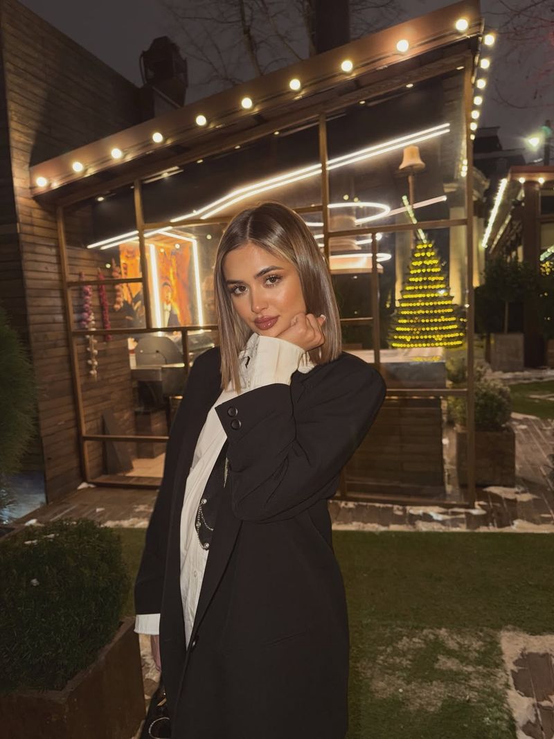 Andreea Bostănică și Iuliana Bergoi, scandal într-un restaurant. 