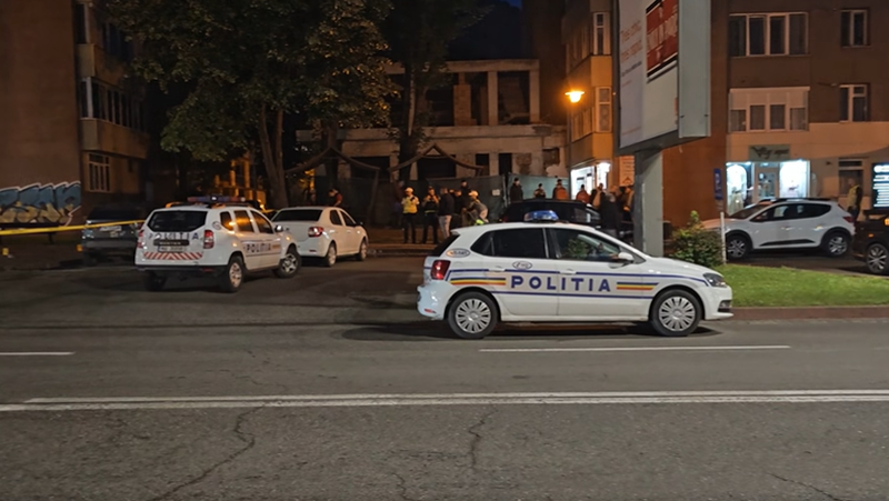 Polițistul în vârstă de 50 de ani a murit după ce a fost înjunghiat de propriul fiu