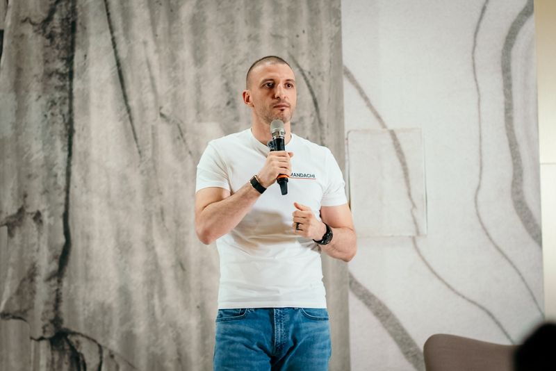 Ștefan Mandachi
