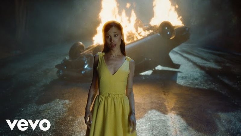 Ariana Grande A LANSAT OFICIAL noul videoclip al piesei "hate that i made you love me", iar IMAGINILE apărute odată cu lansarea surprind fanii. Sunt exact genul acela de dat PLAY iar
