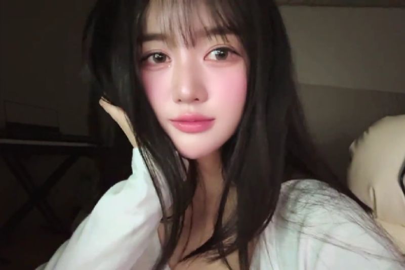 Kim Yoon-seol s-a stins din viață 