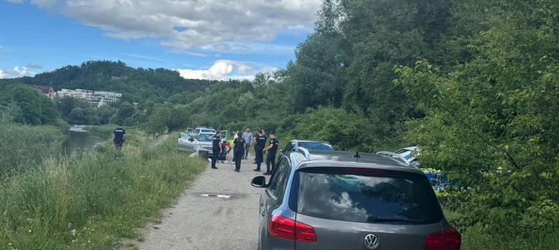 Femeie înjunghiată, în apropierea ștrandului Codrișor