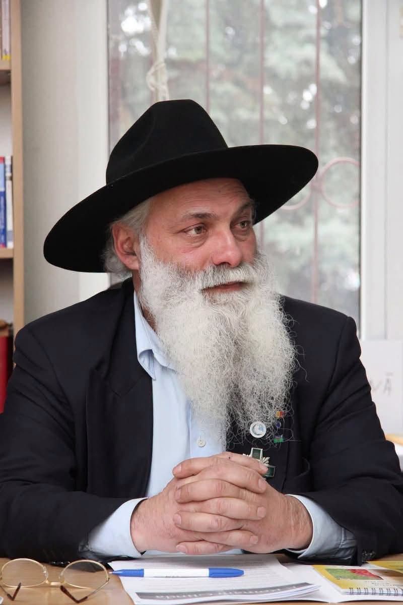 A murit Artur Cerari, baronul romilor de la Soroca
