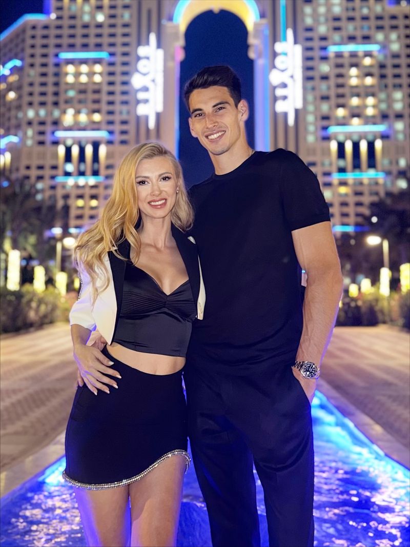 Victor Cornea și Andreea Bălan 