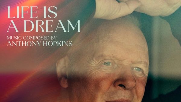 La 88 de ani, c&acirc;nd mulți SE RETRAG DIN LUMINA REFLECTOARELOR, actorul Anthony Hopkins debutează &Icirc;N MUZICĂ. Prima sa piesă a ajuns deja la public: "Toată viața mea este un vis. A fost un adevărat privilegiu să colaborez cu..."