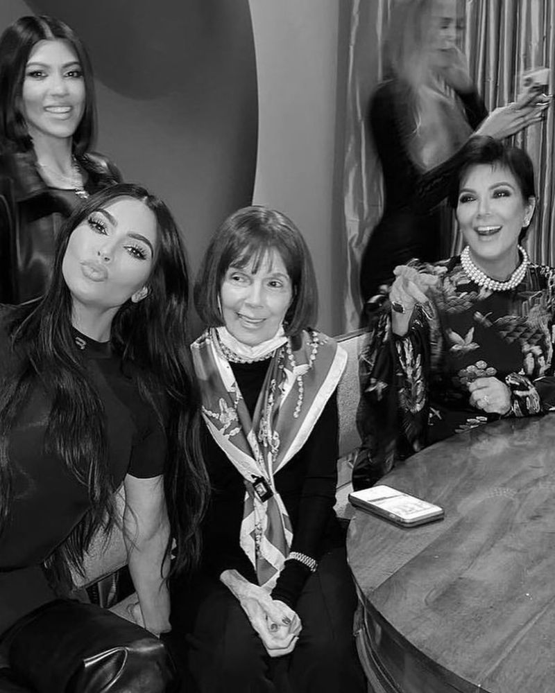 Mesajul emoționant transmis de Kris Jenner după moartea mamei sale 