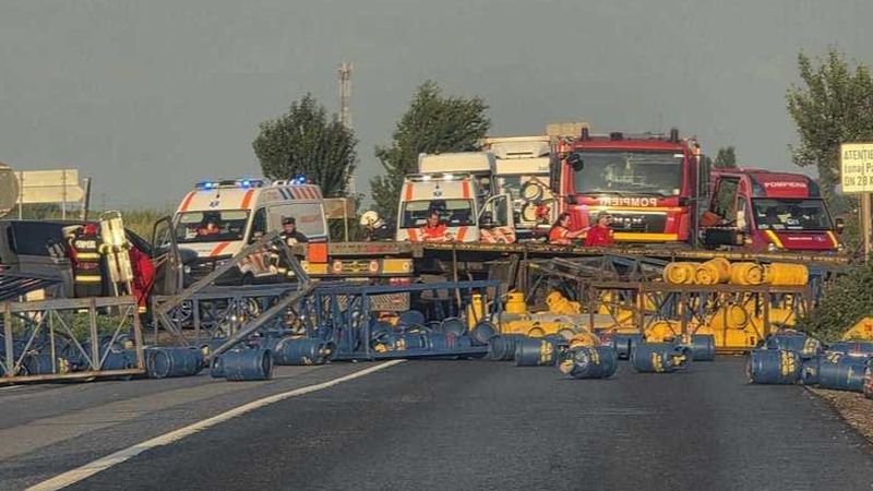 Ce se știe despre starea victimelor ACCIDENTULUI de pe E85 și cum a avut loc TRAGEDIA?! Șase persoane au fost implicate &icirc;n IMPACTUL DEVASTATOR, iar trei dintre ele sunt copii: "Au fost..."