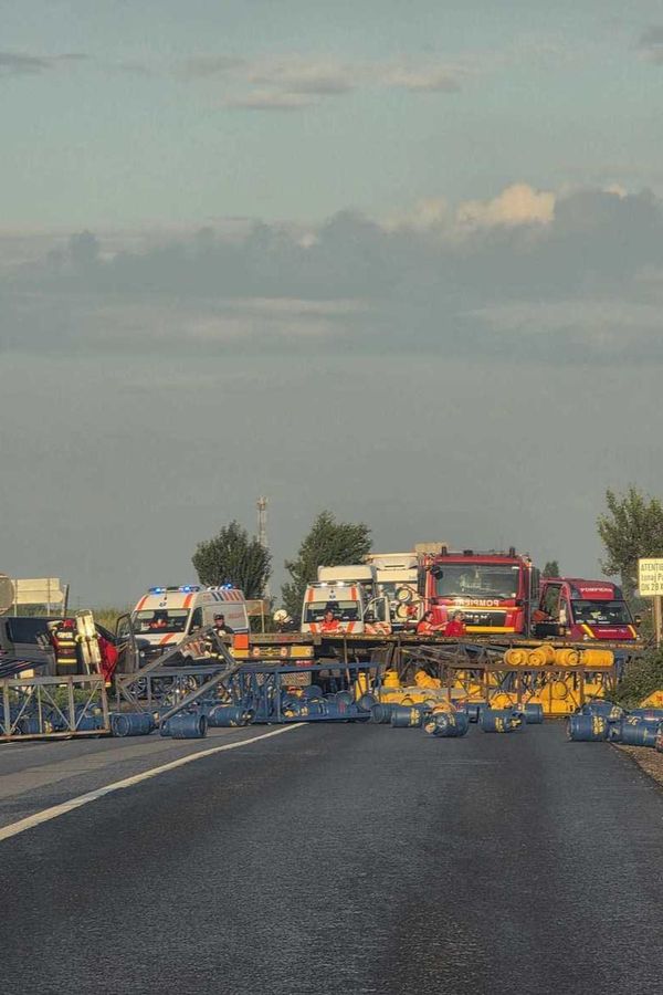 Ce se știe despre starea victimelor ACCIDENTULUI de pe E85 și cum a avut loc TRAGEDIA?! Șase persoane au fost implicate &icirc;n IMPACTUL DEVASTATOR, iar trei dintre ele sunt copii: "Au fost..."