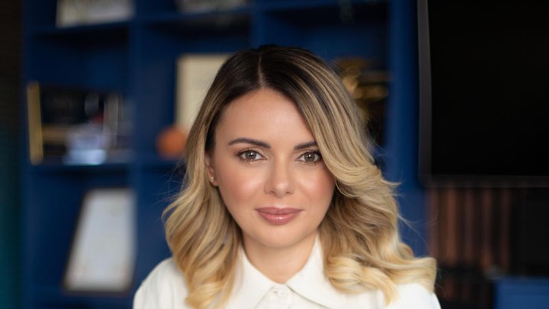 Cristina Sava, Director Marketing și Comunicare Dogan Media, premiată pentru Implicare Socială &icirc;n cadrul &bdquo;She Leads &ndash; Gala excelenței &icirc;n business&rdquo;