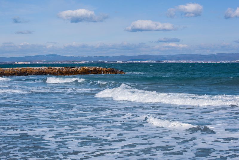 Tânărul de 16 ani s-a înecat în timp ce se afla cu familia la mare, în Bulgaria. 