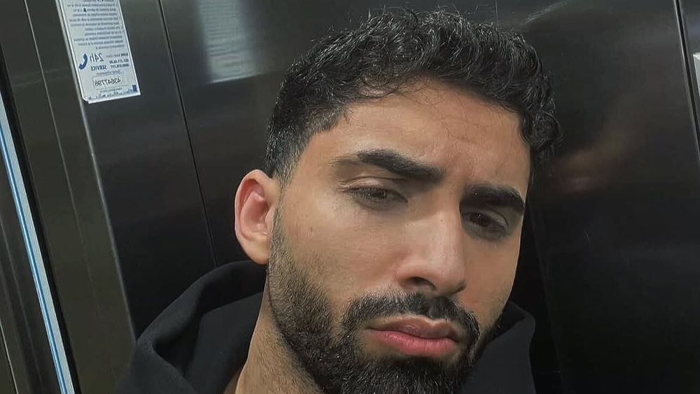 VIDEO Ahmed "demascat" de cei mai atenți fani ai emisiunii de la Kanal D. DETALIUL CARE L-A DAT DE GOL pe concurentul din Casa Iubirii! Cum va reacționat c&acirc;nd va vedea ACESTE IMAGINI cu el: "Doamne! "Măcar dacă ar..."