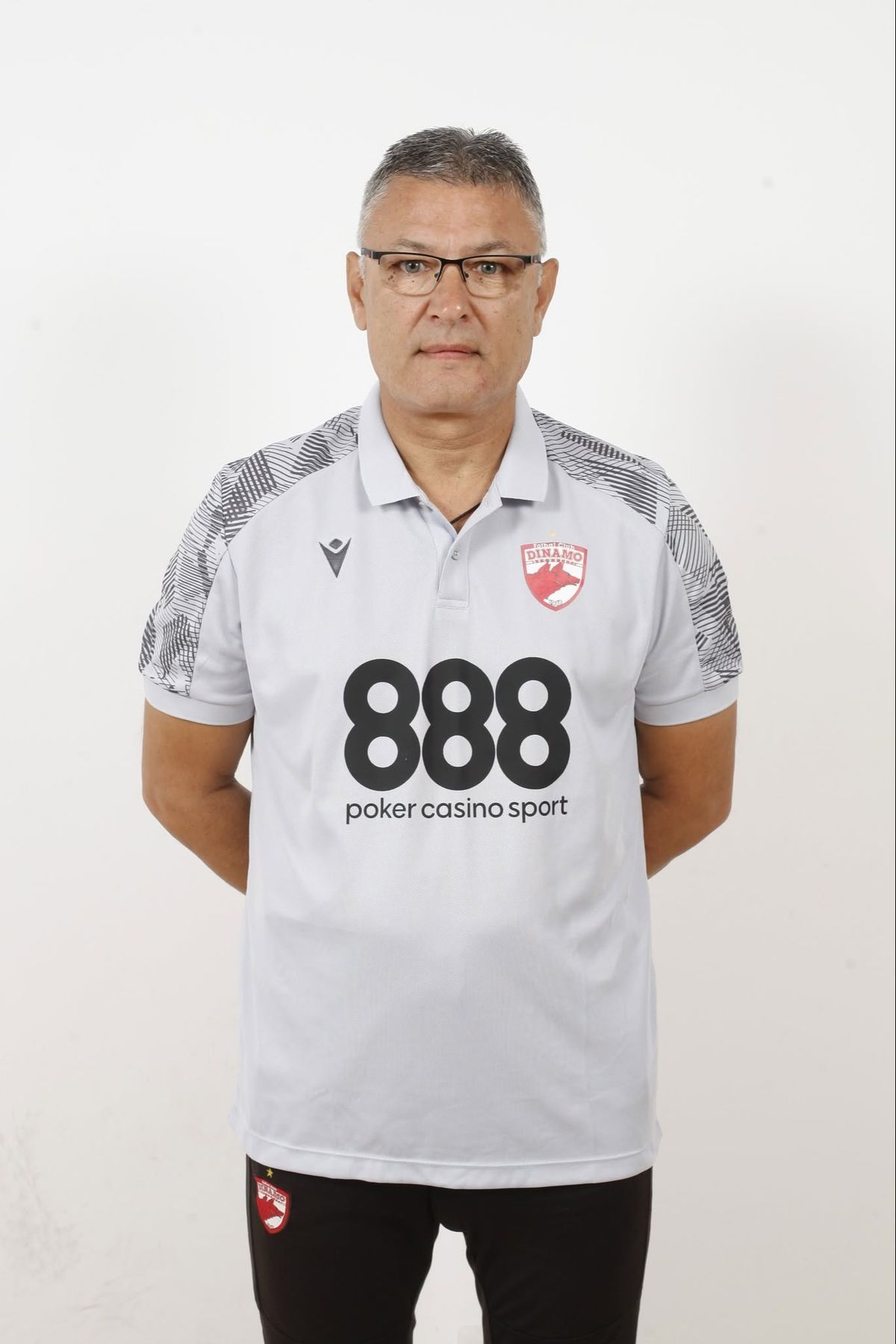 Constantin Covaciu, maseurul de la Dinamo 2, a murit &icirc;n accidentul rutier de la C&acirc;mpulung Muscel.