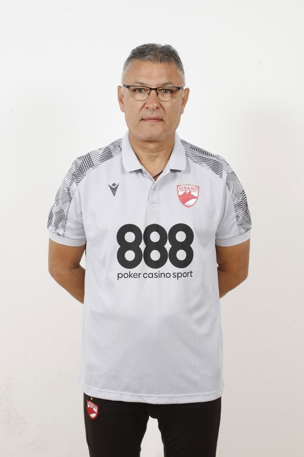 Fratele lui Constantin Covaciu REACȚIONEAZĂ VEHEMENT după accidentul rutier &icirc;n care maseurul de la Dinamo 2 și-a pierdut viața. CE SPUNE despre şoferul de 83 de ani AFLAT LA VOLAN şi gestul făcut &icirc;nainte de impact: "Nimeni nu s-a &icirc;ntrebat cum..."
