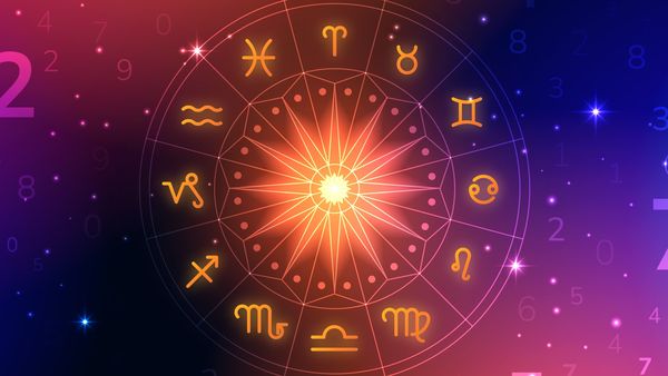 HOROSCOP 13 august 2026. Zodia protejată de astre, cu noroc pe toate planurile. O oportunitate extraordinară apare &icirc;n calea ei c&acirc;nd se așteaptă mai puțin