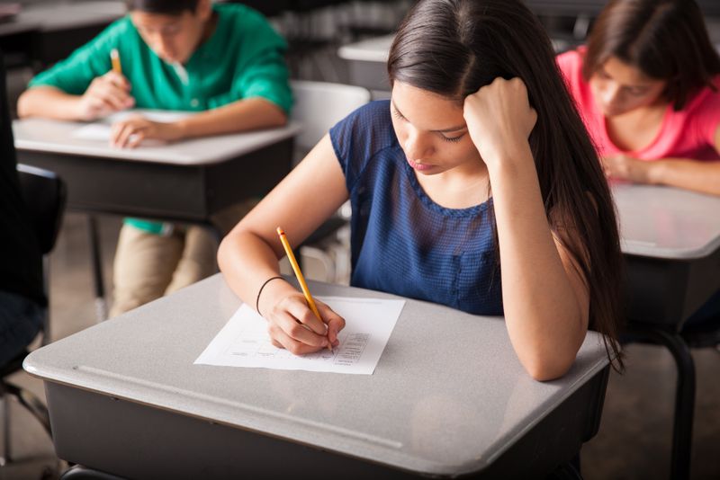Când ar urma să aibă loc examenul național de Bacalaureat în 2027? 