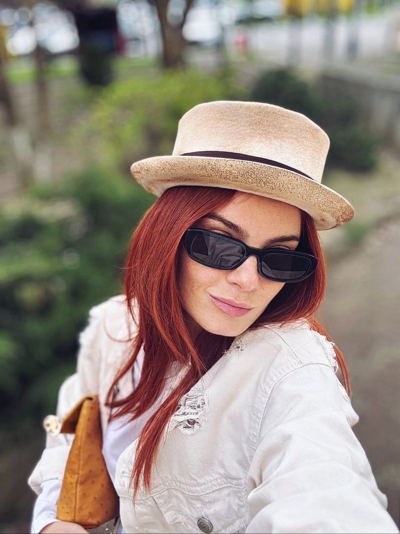  Doina Teodoru 