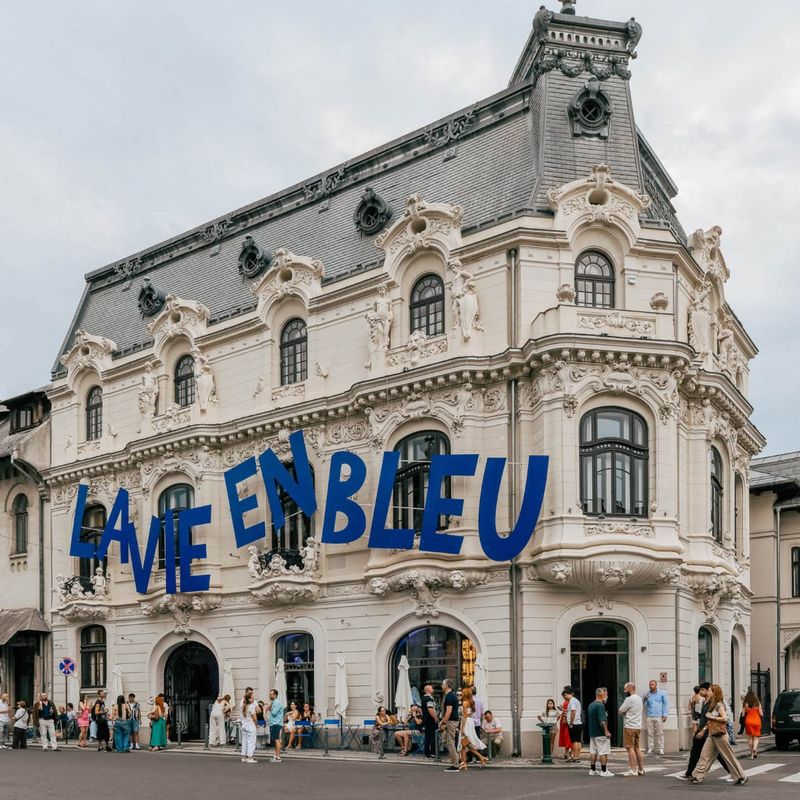 Ce a putut să spună Edmond Niculușcă despre Patiseria Amzei? 