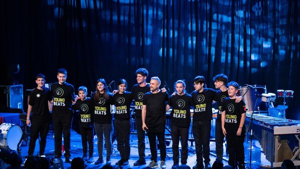 Zoli Toth &icirc;i invită pe copii și adolescenți la percuție! Audiții Cantus Mundi, la București, pentru cei de peste 10 ani