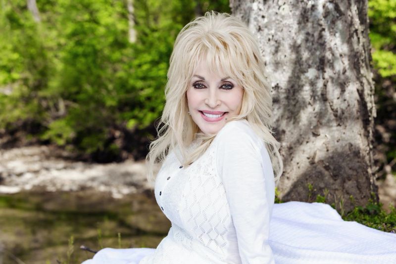 A fost dezvăluită cauza morții cântăreței Dolly Parton  