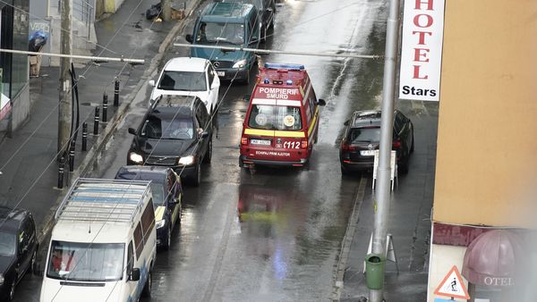 Tragedie &icirc;n Botoșani! Nepotul unui fost primar, găsit mort &icirc;n locuință la doar 32 de ani