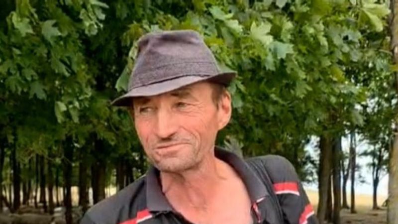 Ce s-a &icirc;nt&acirc;mplat, de fapt, c&acirc;nd ciobanul a găsit drona din Vaslui?! MĂRTURIA bărbatului şi detaliile care AU IEȘIT LA IVEALĂ după intervenţia autorităţilor: "Am scos ceva rotund şi firele..."