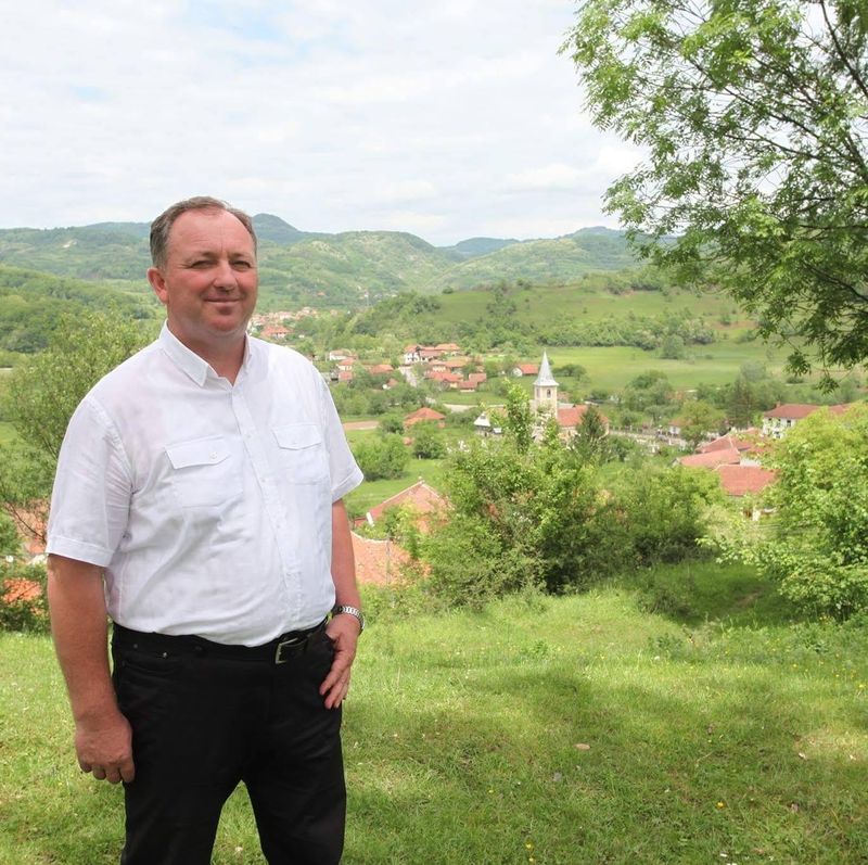 Primarul comunei Băiţa din judeţul Hunedoara a murit după ce un tractor s-a răsturnat peste el