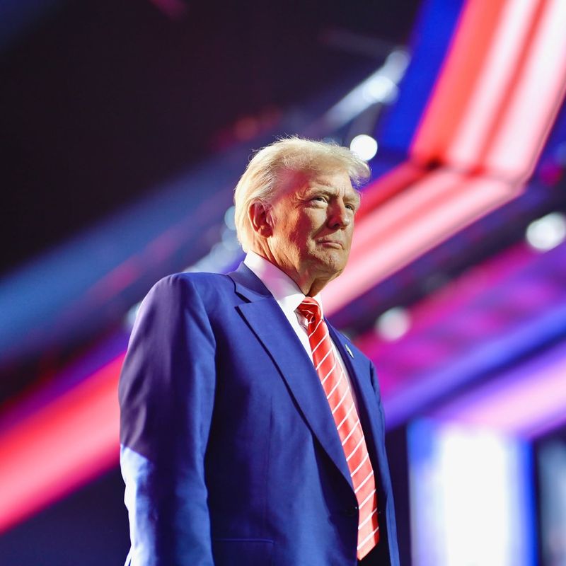 Reacția lui Donald Trump la întoarcerea Prințului Harry și a familiei sale în Marea Britanie 