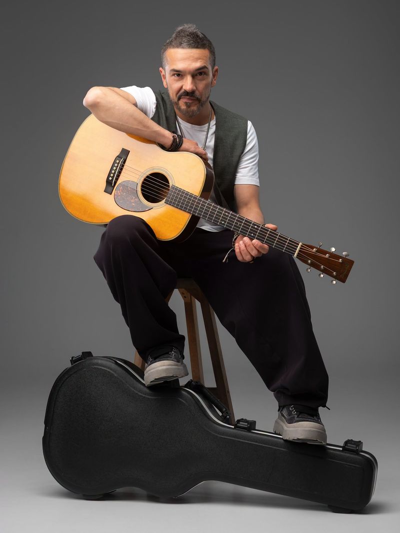  Adrian Despot a lansat piesa Om de loc