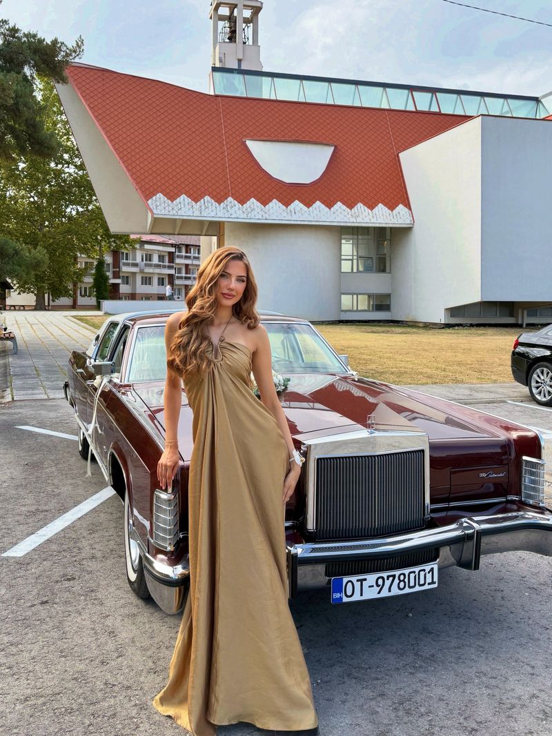 Miss Austria a suferit 7 operații la inimă 