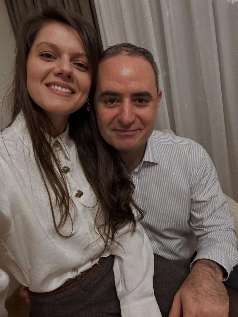 Alexandru Nazare s-a căsătorit cu interpreta de muzică populară Maria Mihali. 