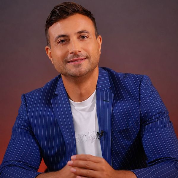 Valentin Sanfira a lăsat deoparte scena și a vorbit din suflet despre cea mai mare bucurie a sa. CONFESIUNEA EMOȚIONANTĂ: "Simt că toată munca, toate drumurile și toate nopțile nedormite au un rost. &Icirc;ți mulțumesc, Doamne, pentru..."