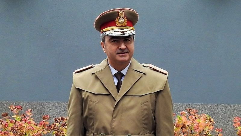 O zi pe care familia generalului Dorin Ioniță nu şi-ar fi dorit să o trăiască. Trupul ne&icirc;nsuflețit A FOST DEPUS la capelă, iar IMAGINILE DE LA PRIVEGHI sunt dureroase. &Icirc;n astfel de momente, răm&acirc;n doar tăcerea, rugăciunile şi amintirile