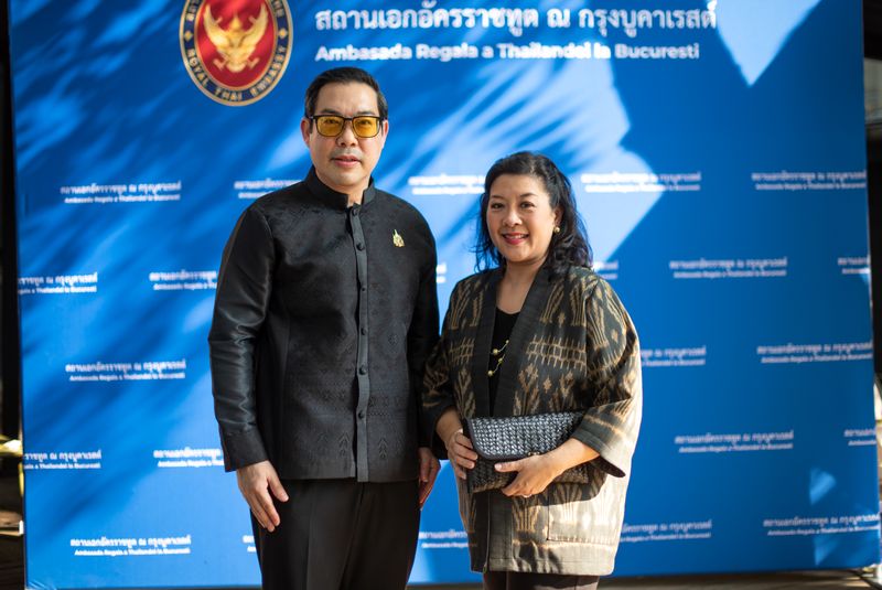 excelenta-sa-domnul-phuchphop-mongkolnavin-ambasadorul-regatului-thailandei-in-romania-si-sotia-sa