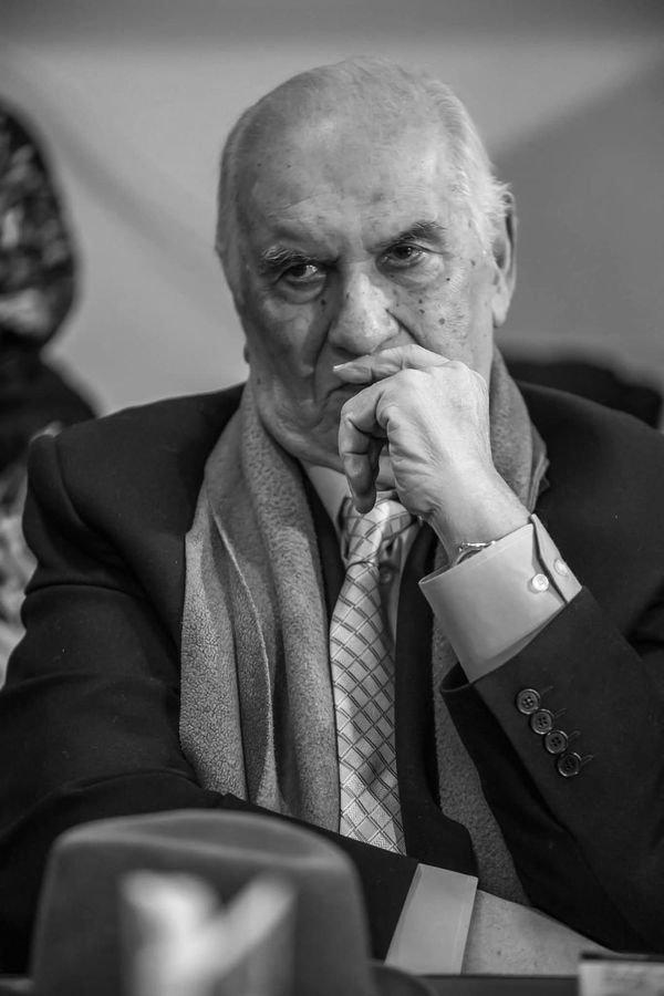 ANUNȚ TRAGIC pentru botoșăneni. A murit Ion Ilie, omul care a condus Filarmonica și a ocupat funcția de viceprimar al municipiului: "&Icirc;n aceste clipe de ad&acirc;ncă tristețe este foarte greu să ne găsim cuvintele, pentru că nimic nu..."